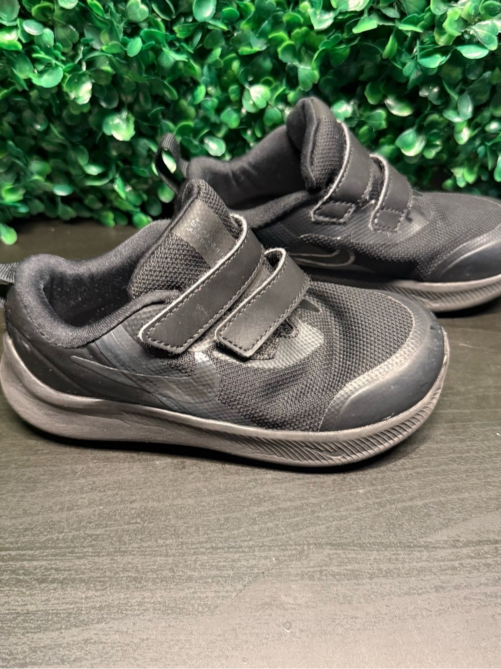 Nike Kids Black Double‑Strap Mesh Sneakers